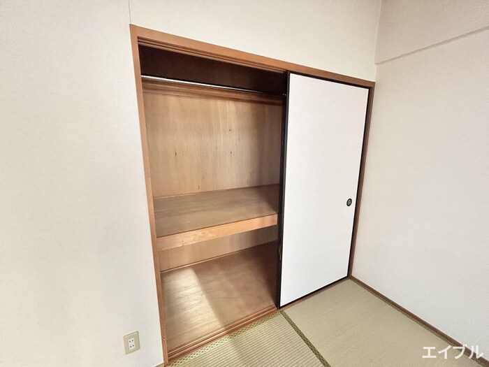 物件内観写真18　(収納)