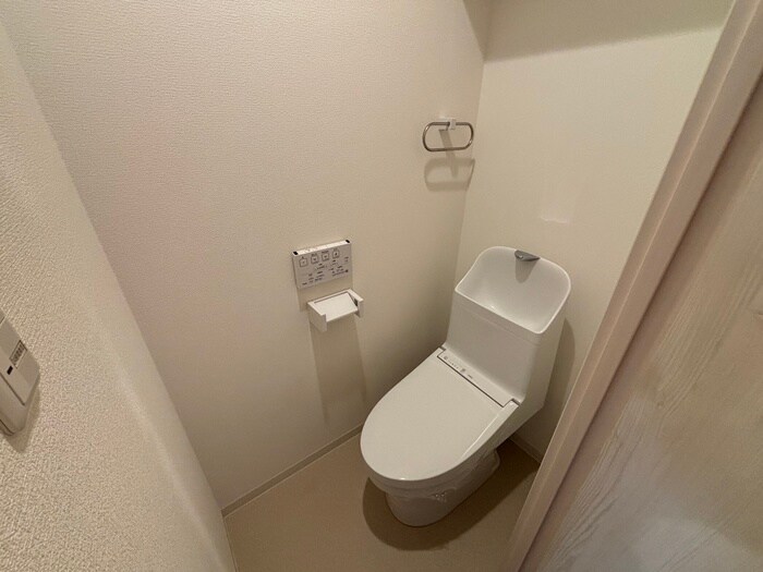 物件内観写真11　(トイレ)