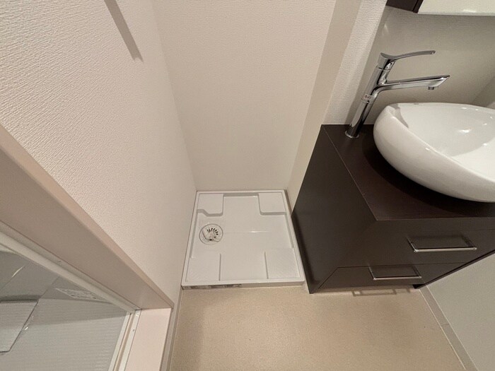 物件内観写真13　(洗濯機置場)