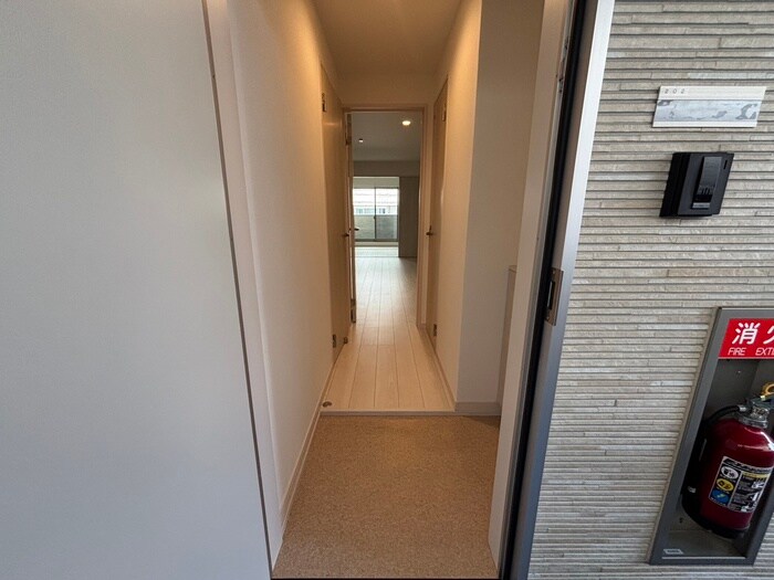 物件内観写真17　(玄関)