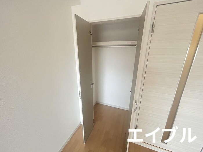 物件内観写真13　(収納)