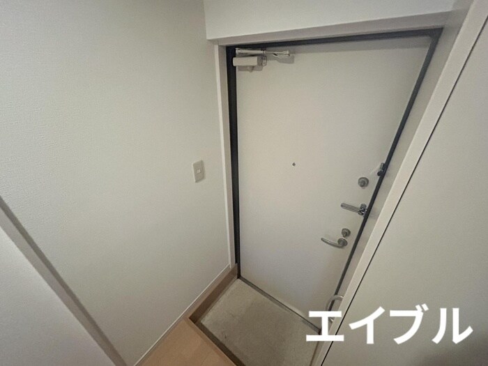 物件内観写真16　(玄関)