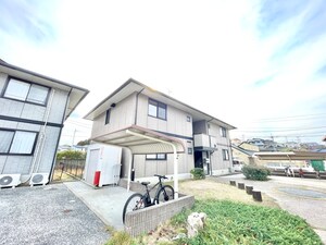 ロイヤルガーデン芳賀Ｂ棟外観写真
