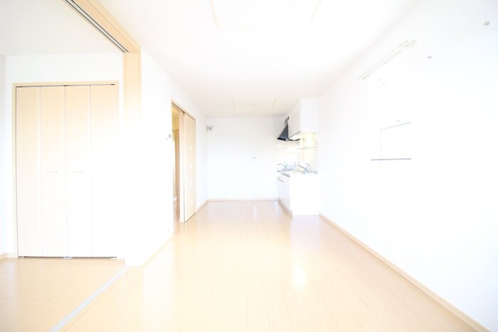 物件内観写真5　(居室)