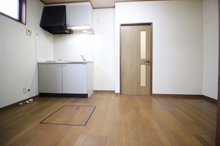 物件内観写真10　(居室)