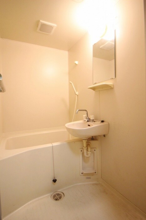 物件内観写真13　(バス／シャワールーム等)