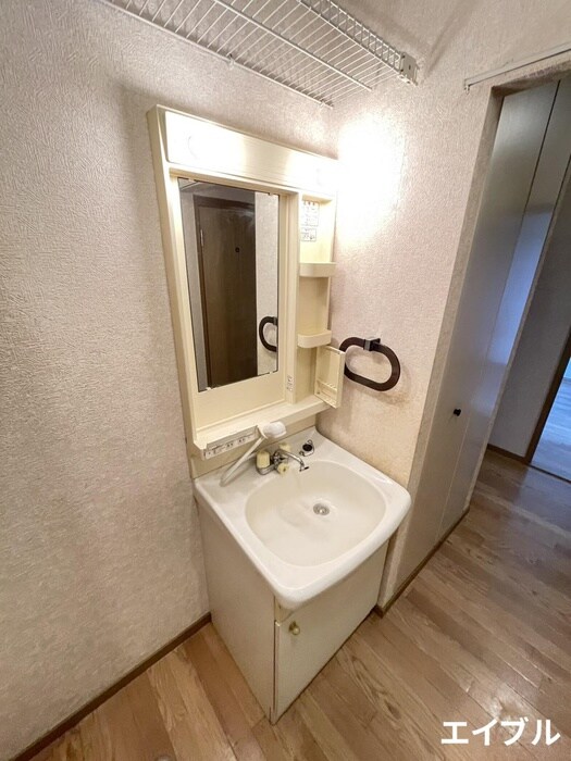 物件内観写真8　(洗面)