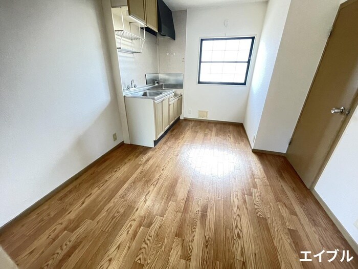 物件内観写真5　(居室)