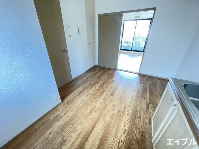 物件内観写真6　(居室)