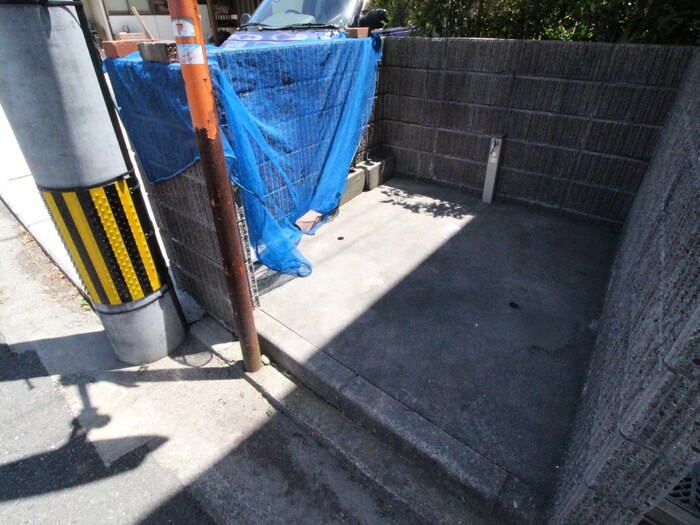 物件外観写真4　(建物設備)