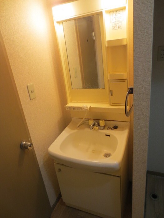 物件内観写真11　(洗面)