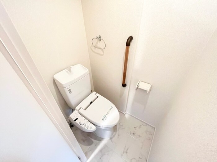 物件内観写真11　(トイレ)