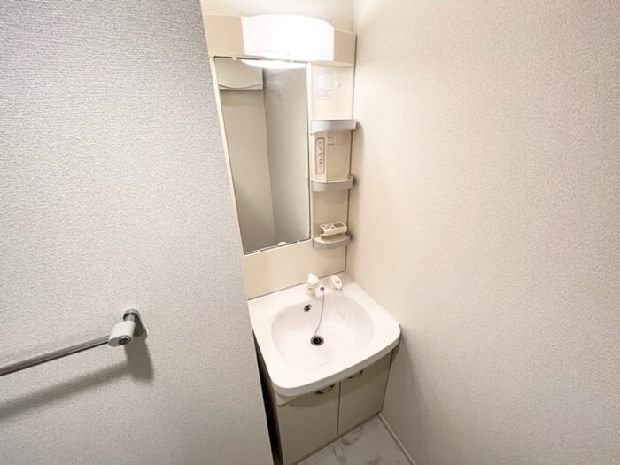 物件内観写真12　(洗面)