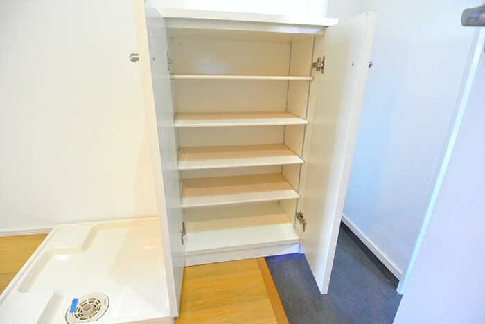 物件内観写真17　(靴箱)