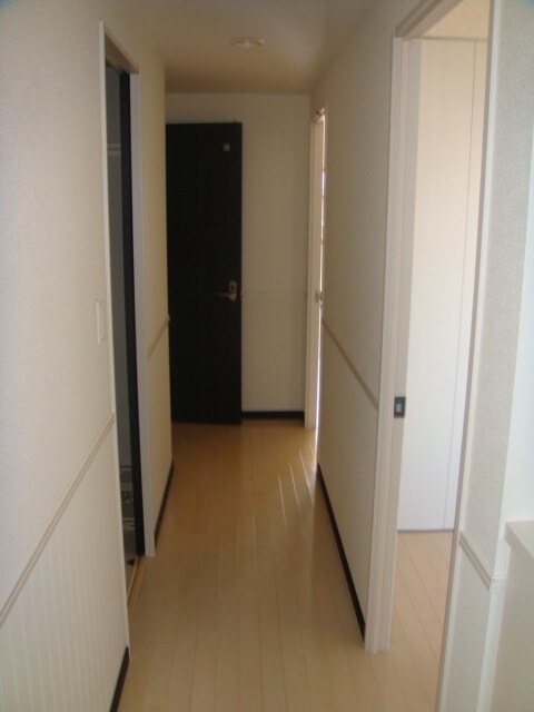 物件内観写真7　(廊下)