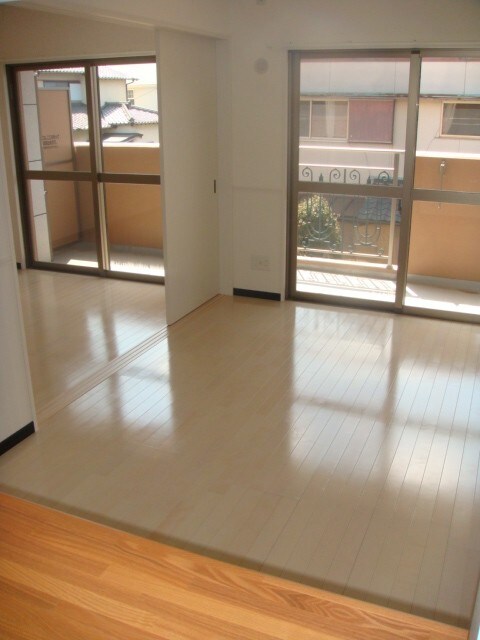 物件内観写真10　(居室)