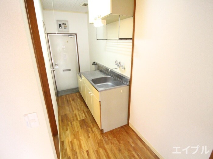 物件内観写真8　(廊下)