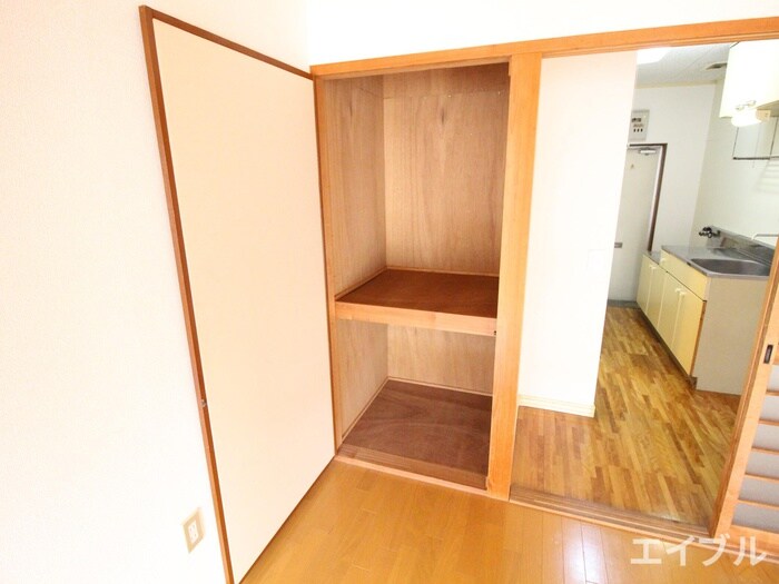 物件内観写真9　(収納)