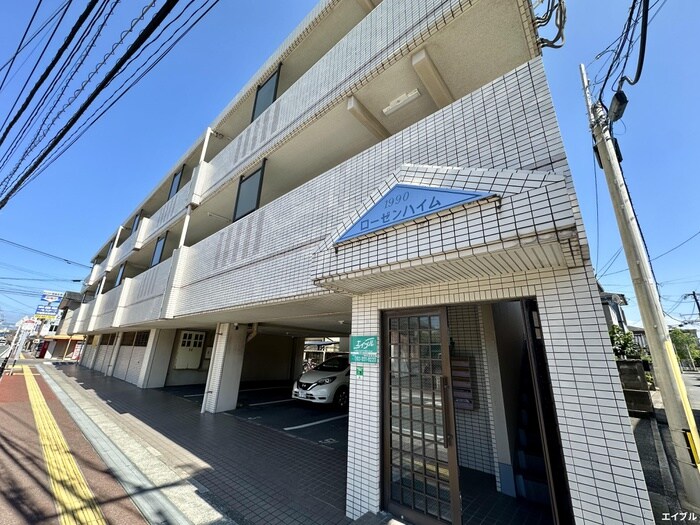 物件外観写真3　(エントランス部分)