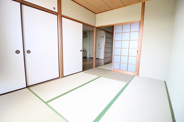 物件内観写真5　(居室)