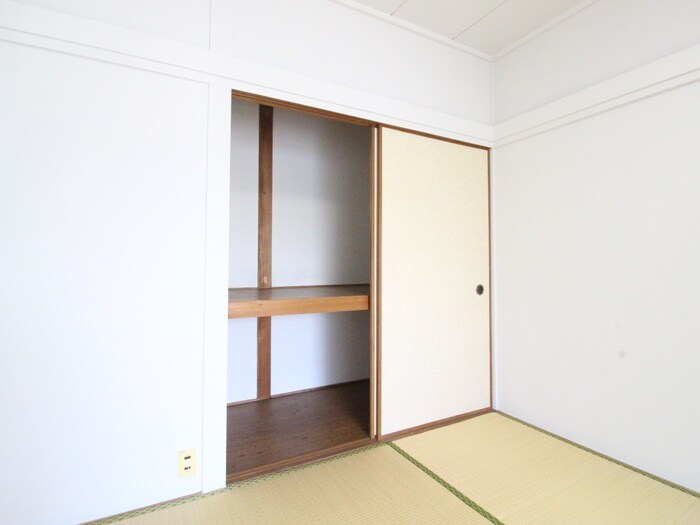 物件内観写真8　(収納)