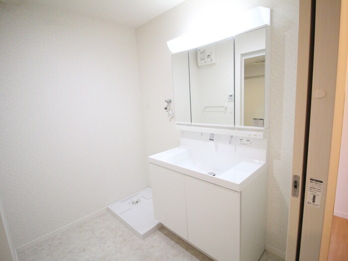 物件内観写真10　(洗面)