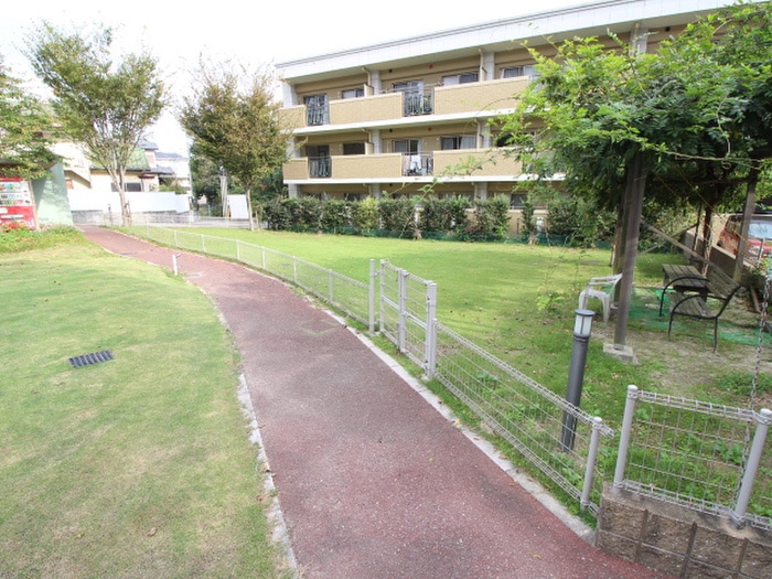 物件外観写真6　(建物設備)