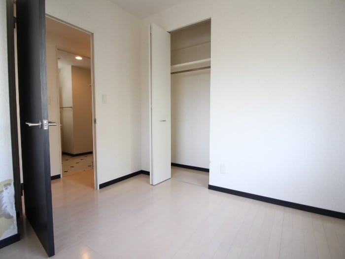 物件内観写真18　(居室)