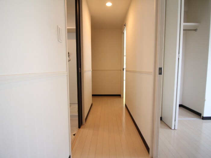 物件内観写真19　(廊下)