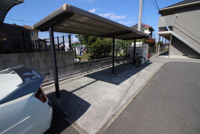 物件外観写真3　(駐輪場)