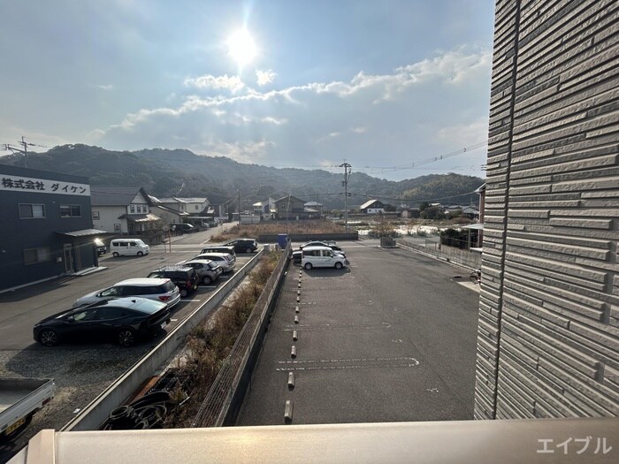 物件内観写真17　(室内からの展望)