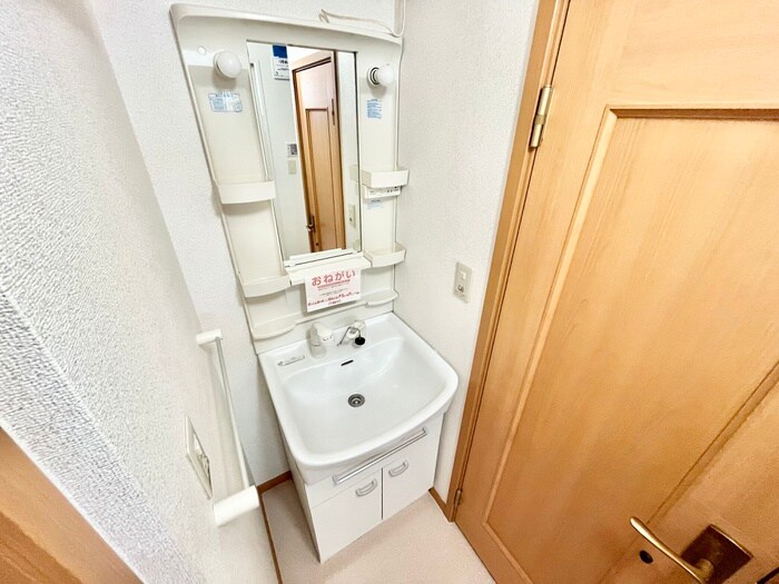 物件内観写真9　(洗面)