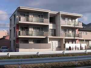 アプリーレ　オットー外観写真