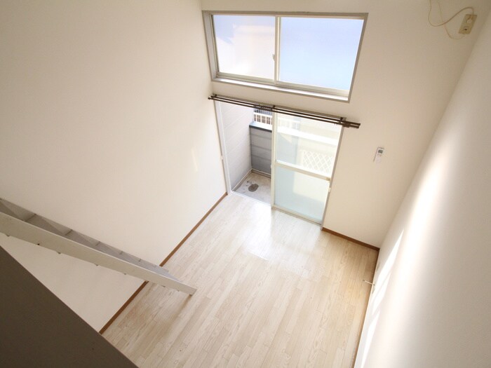 物件内観写真9　(居室)