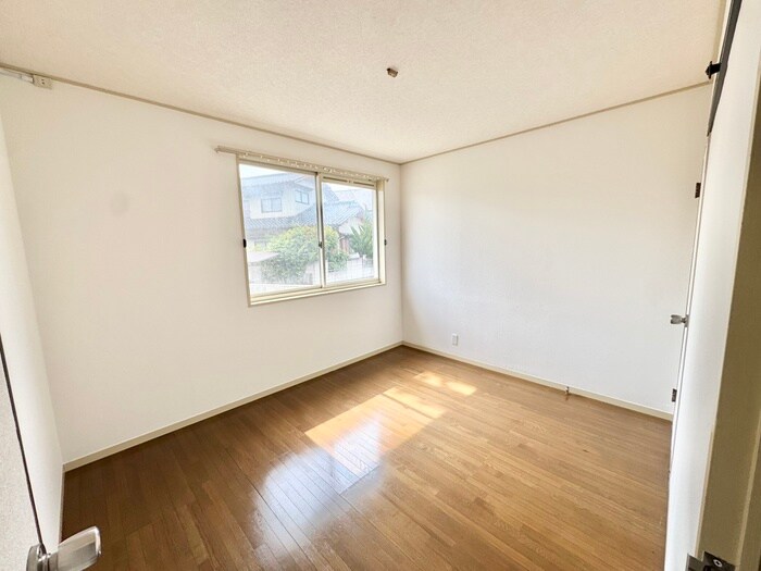 物件内観写真16　(内観写真)