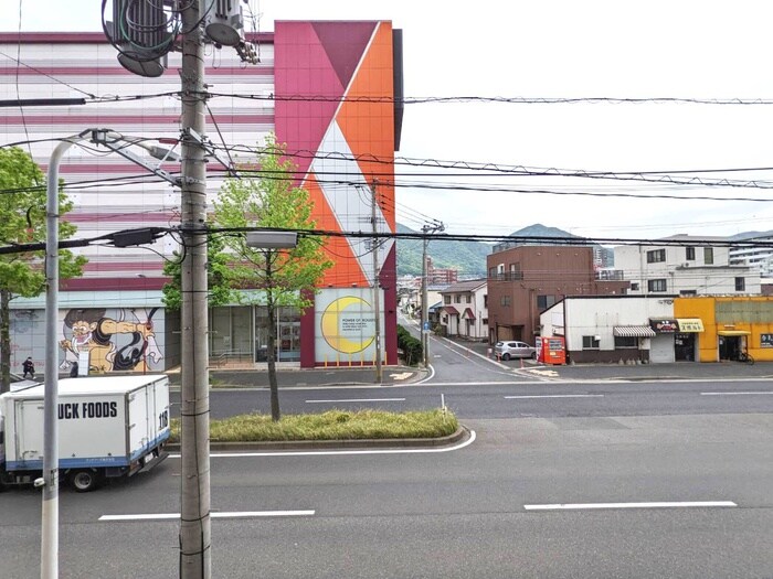 物件内観写真17　(室内からの展望)