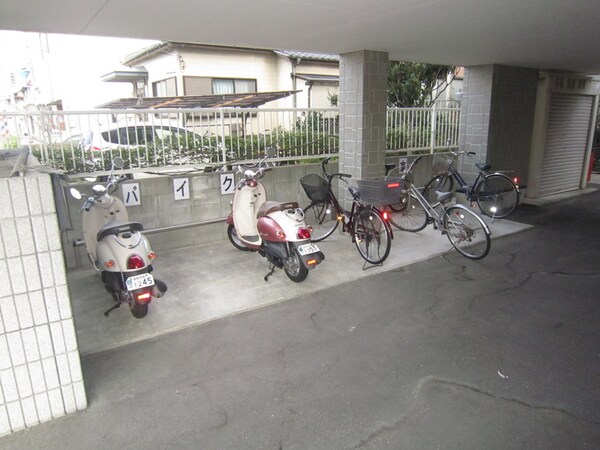 駐輪場