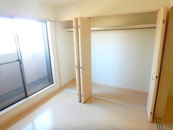 物件内観写真7　(収納)