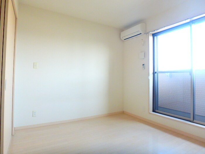 物件内観写真12　(居室)