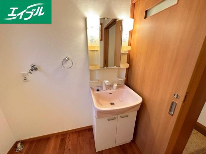 物件内観写真11　(洗面)