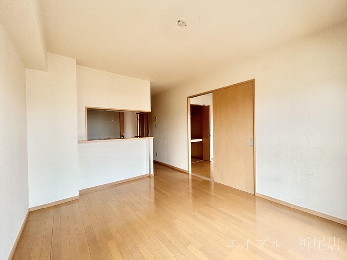 物件内観写真4　(居室)