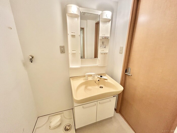 物件内観写真8　(洗面)