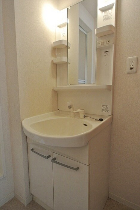 物件内観写真9　(洗面)