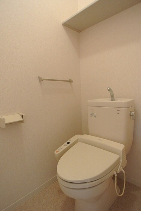 物件内観写真12　(トイレ)