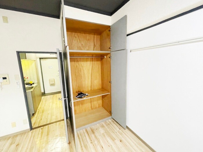 物件内観写真11　(収納)