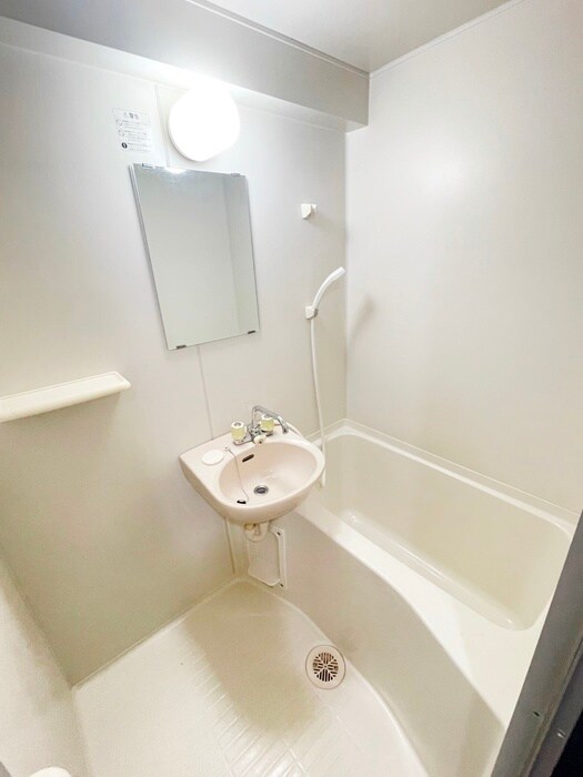 物件内観写真12　(バス／シャワールーム等)