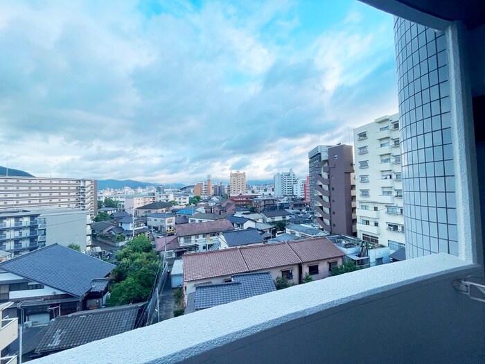 物件内観写真16　(室内からの展望)