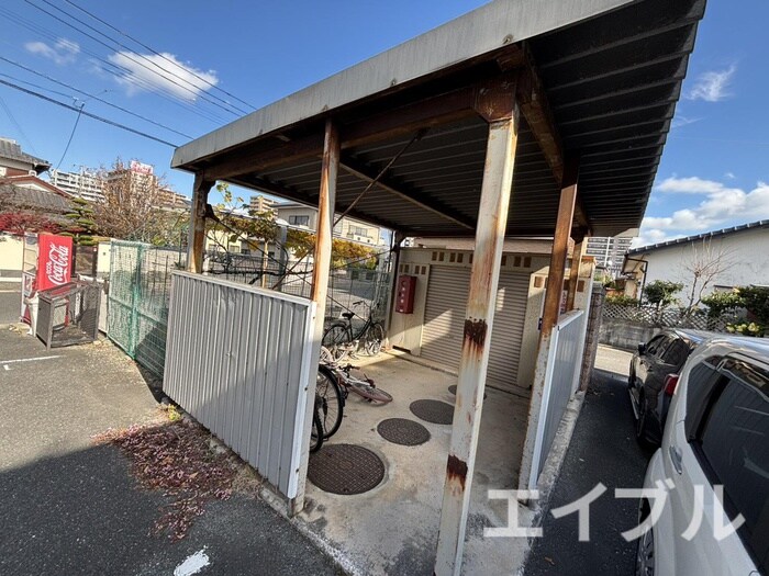 物件外観写真6　(駐輪場)