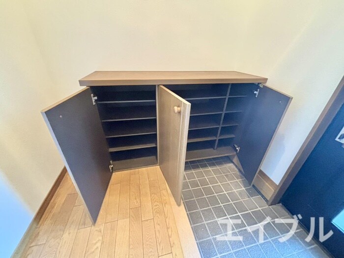 物件内観写真15　(靴箱)