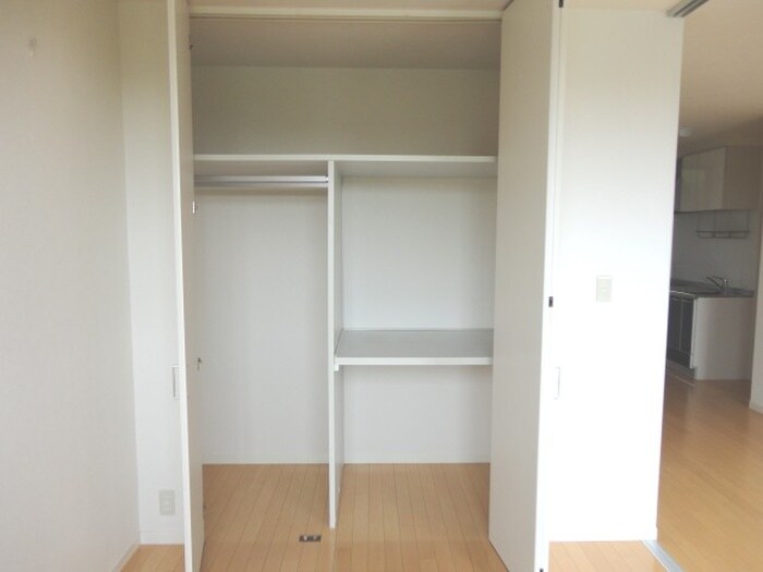 物件内観写真10　(収納)